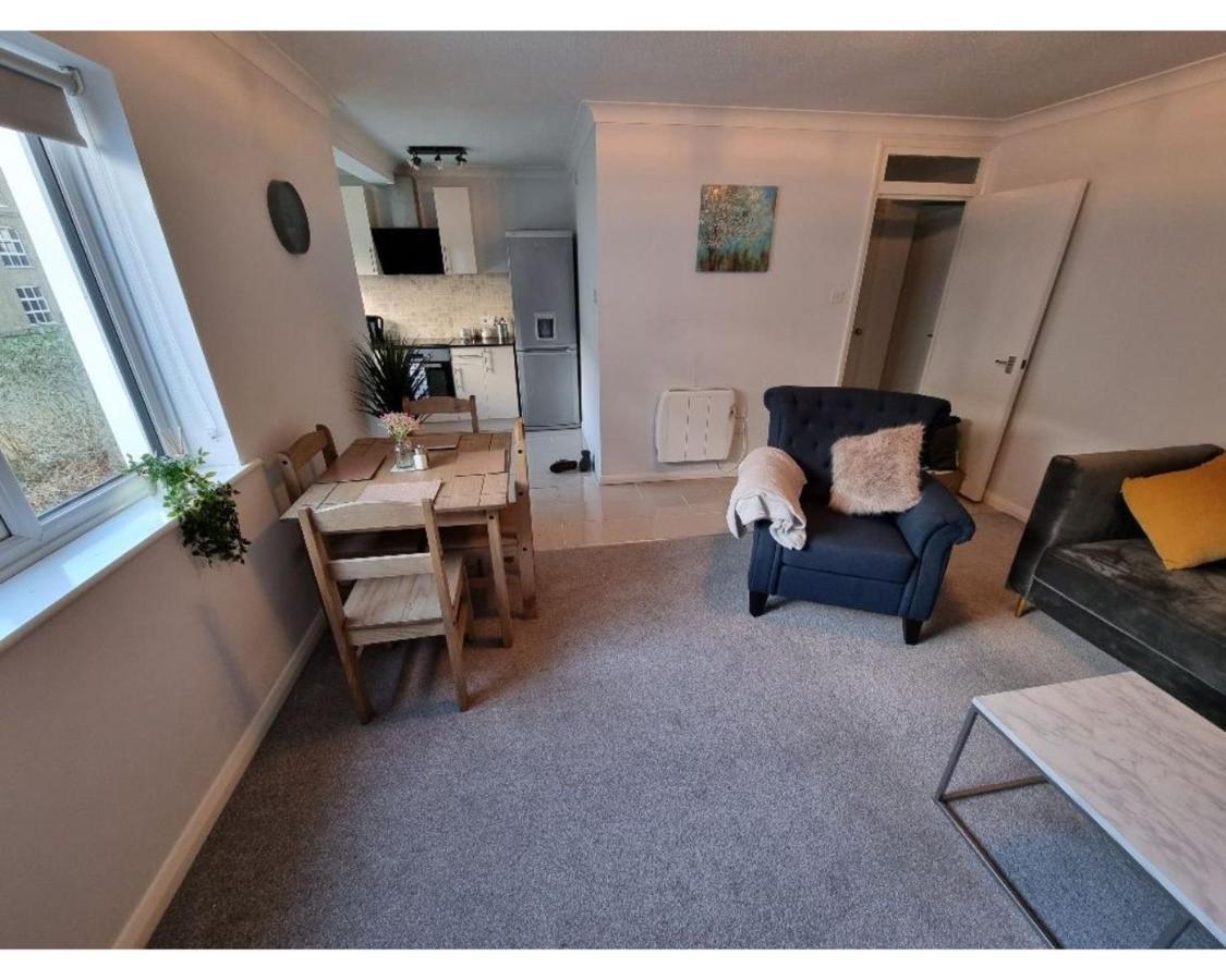 Canal Side Retreat - 2 Bedroom Apartment Heybridge  Buitenkant foto